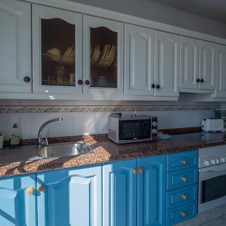 Apartamentos Leomar II Los Llanos De Aridane Luaran gambar